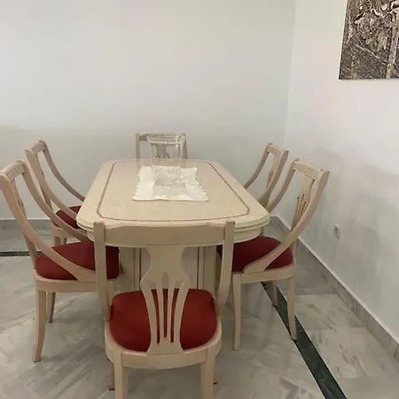 Apartamento En Marbella, Residencial La Dama De Noche * Marbella